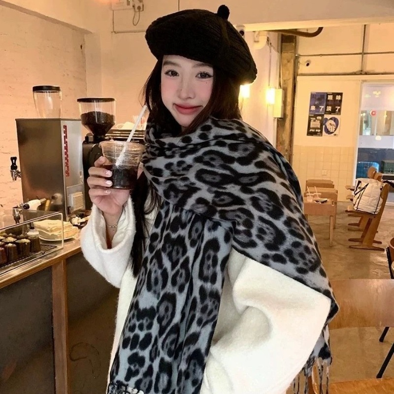 2025 New Retro Silk Leopard Pa - Mens Accessories Style recension och pris