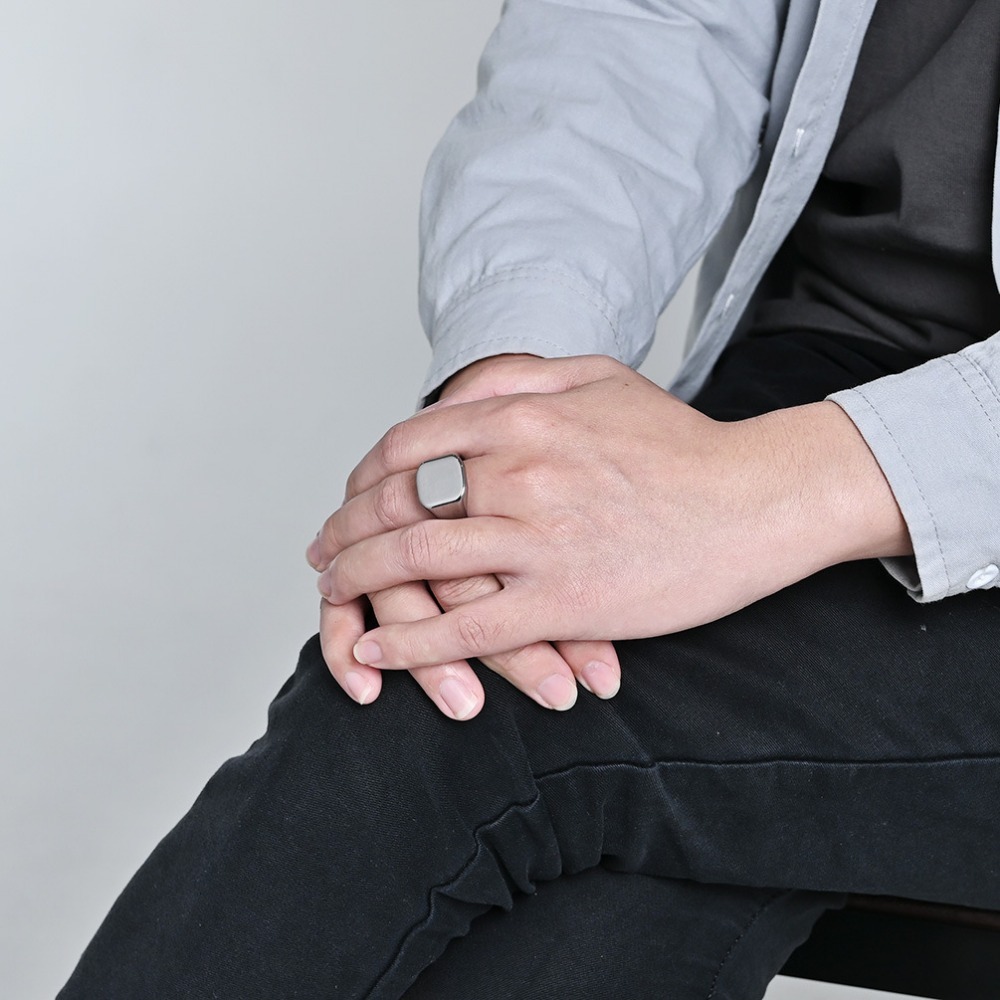 Somen Signet Square Tungsten C - Signet Ring Men recension och pris